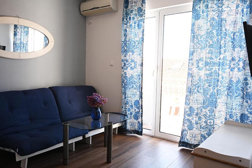 Tanya-Apartments&Rooms Hvar Town Bagian luar foto