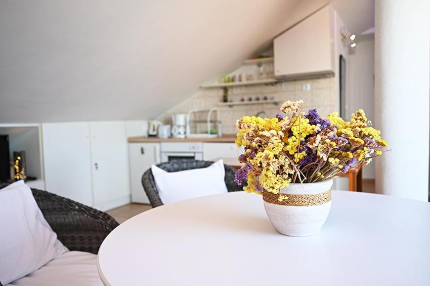 Tanya-Apartments&Rooms Hvar Town Bagian luar foto